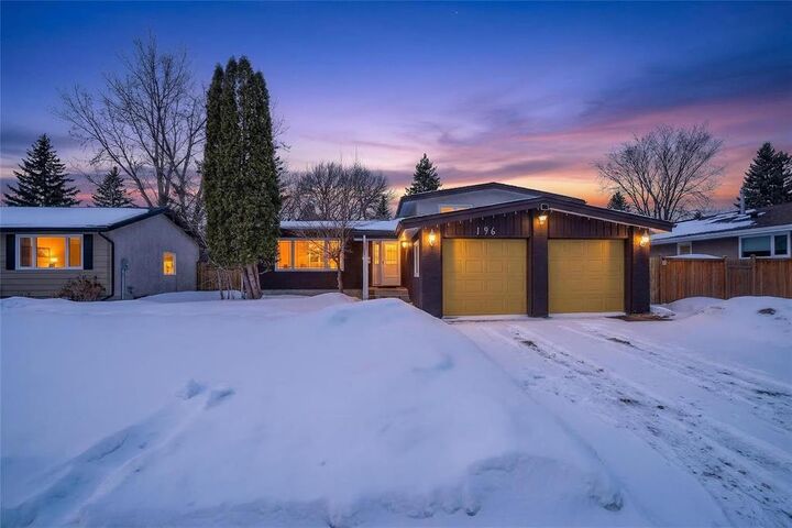 Property Photo:  196 Rochester Avenue  MB R3T 3W2 
