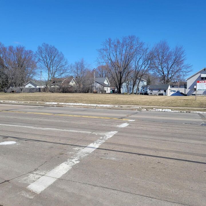 Property Photo:  1640 West Grand Avenue  WI 54495 