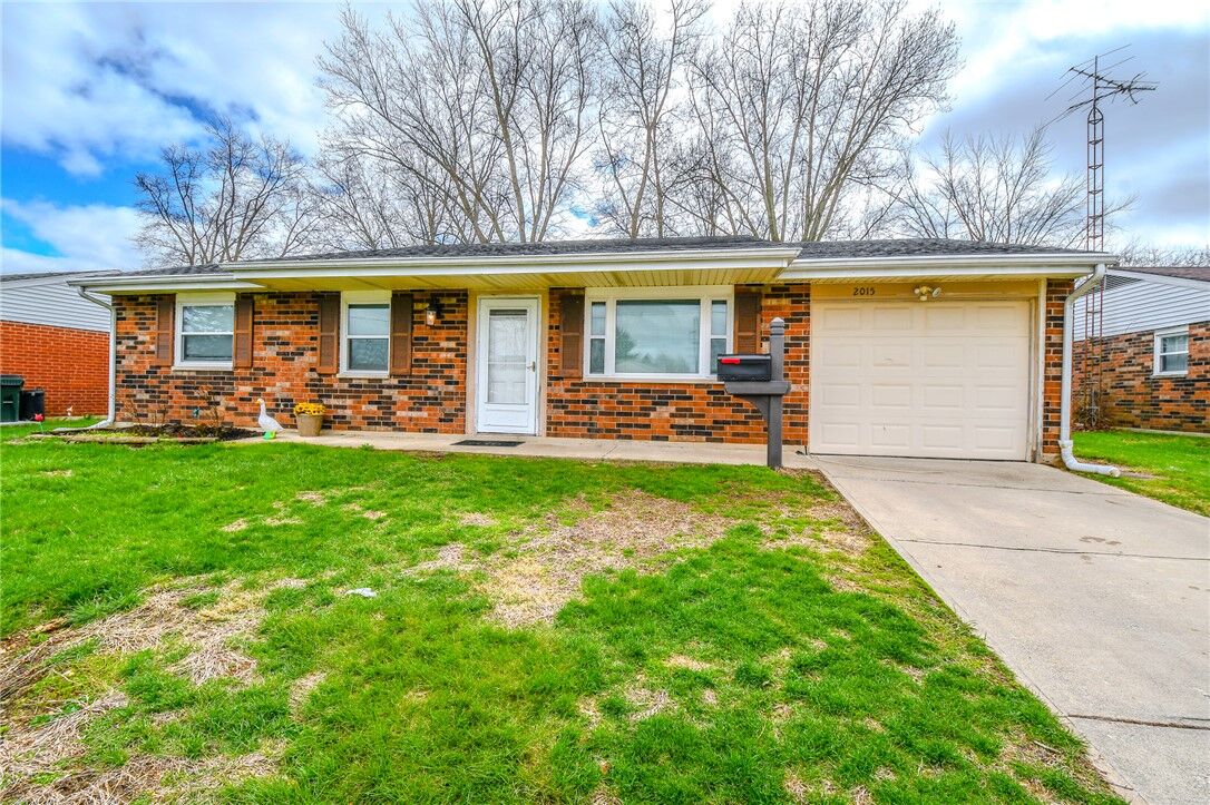 Property Photo:  2015 Pennsylvania Drive  OH 45385 