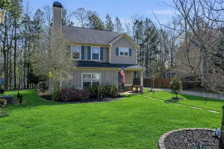 Property Photo:  124 Macalester Drive  GA 30265 