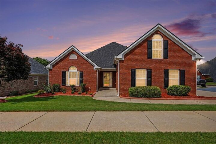 Property Photo:  401 Gracious Way  GA 30253 