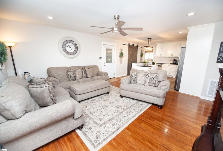 Property Photo:  189 Alberta Drive  SC 29388 