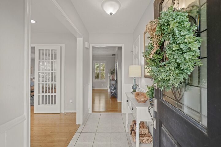 Property Photo:  2706 Bernadette Lane  TX 77043 