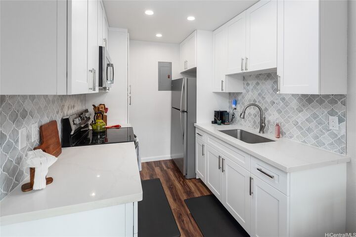 Property Photo:  94-1370 Kulewa Loop 11C  HI 96797 