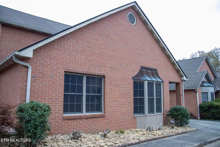 Property Photo:  1121 Fairgrounds Court  TN 37763 