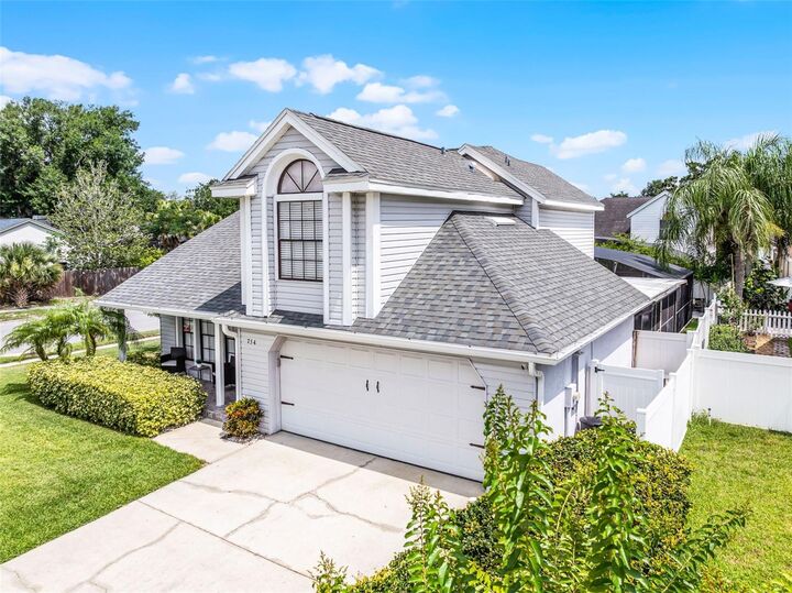 Property Photo: 754 Birgham Place FL 32746