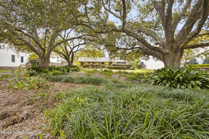 Property Photo: 103 Bayou Circle MS 39507