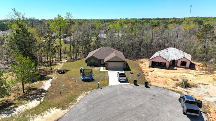 Property Photo:  9 Woodall Court  MS 39573 