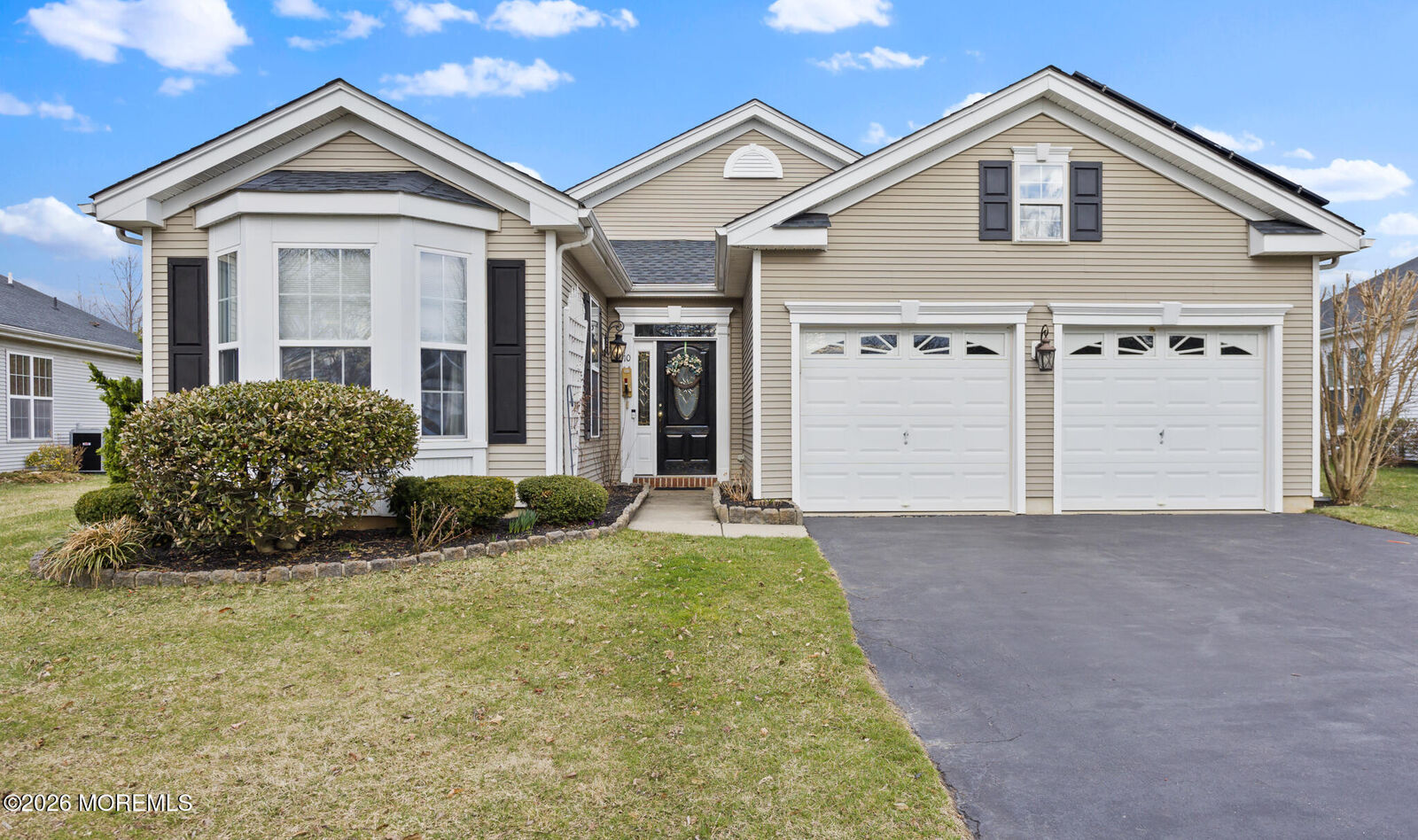 Property Photo:  10 Minuteman Circle  NJ 08501 