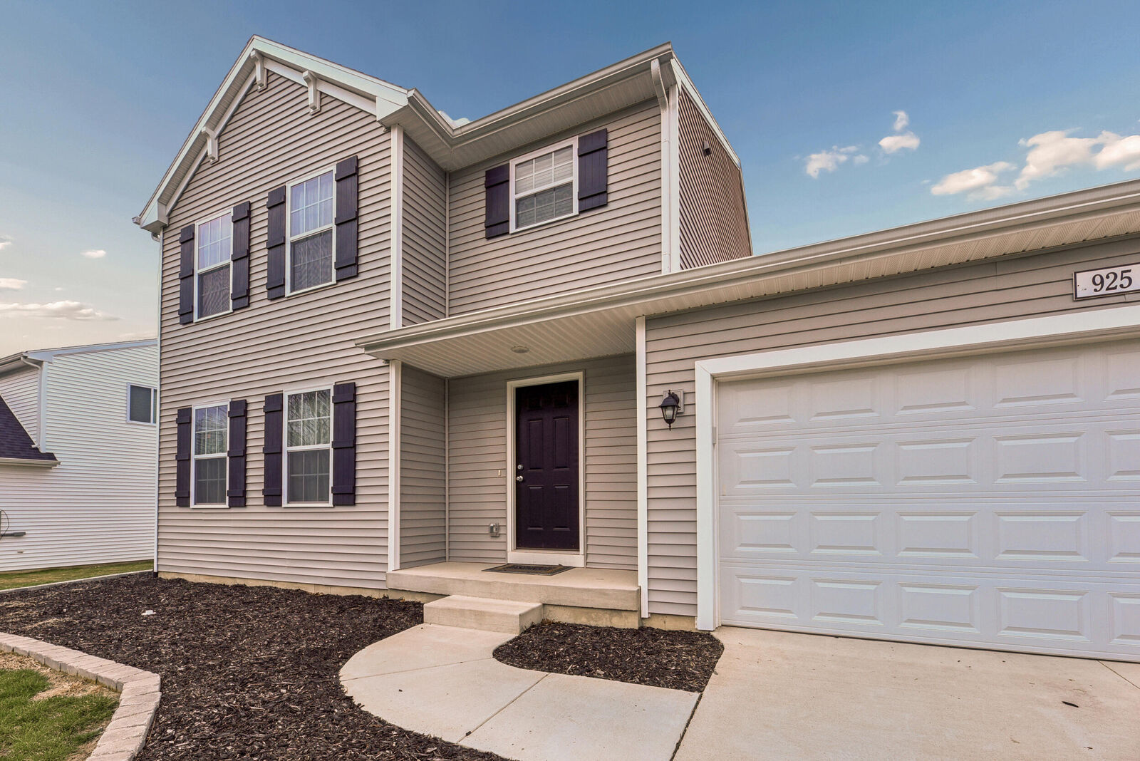 Property Photo:  925 Richard Avenue  MI 49098 