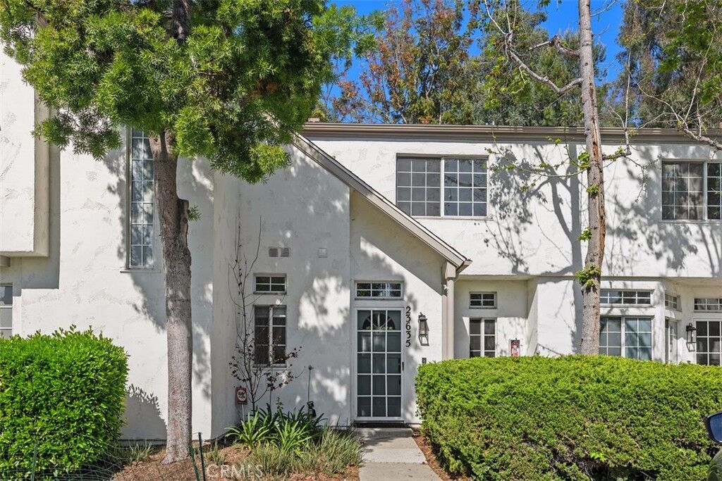 Property Photo: 23635 Kingdon Court CA 92677