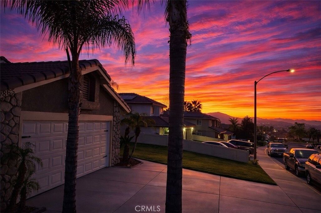 Property Photo:  27865 Cliff Top Court  CA 92585 