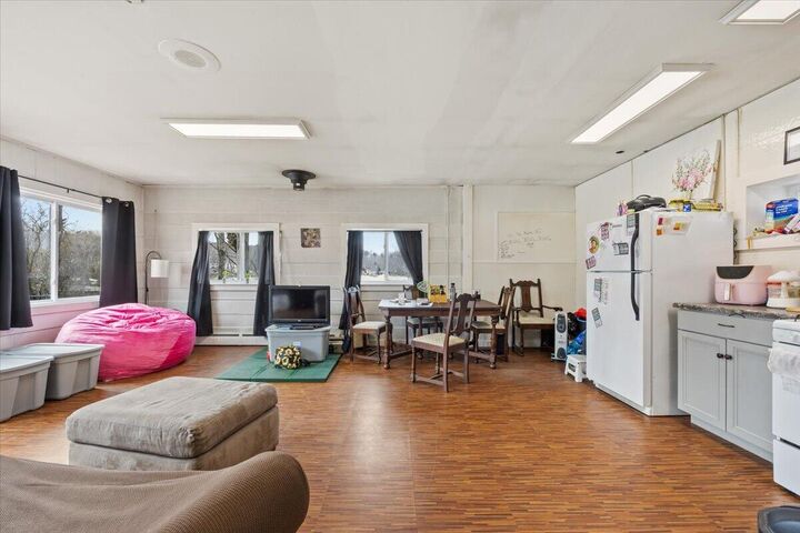 Property Photo:  8 Emery Corner Road  ME 04048 