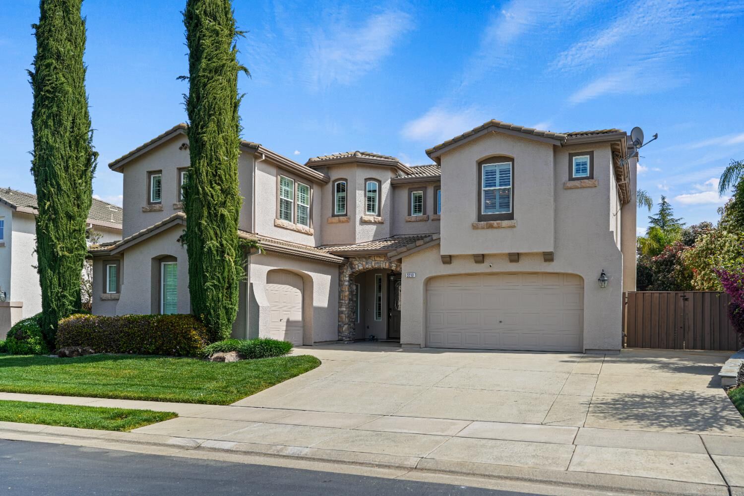 Property Photo:  3210 Lori Court  CA 95747 