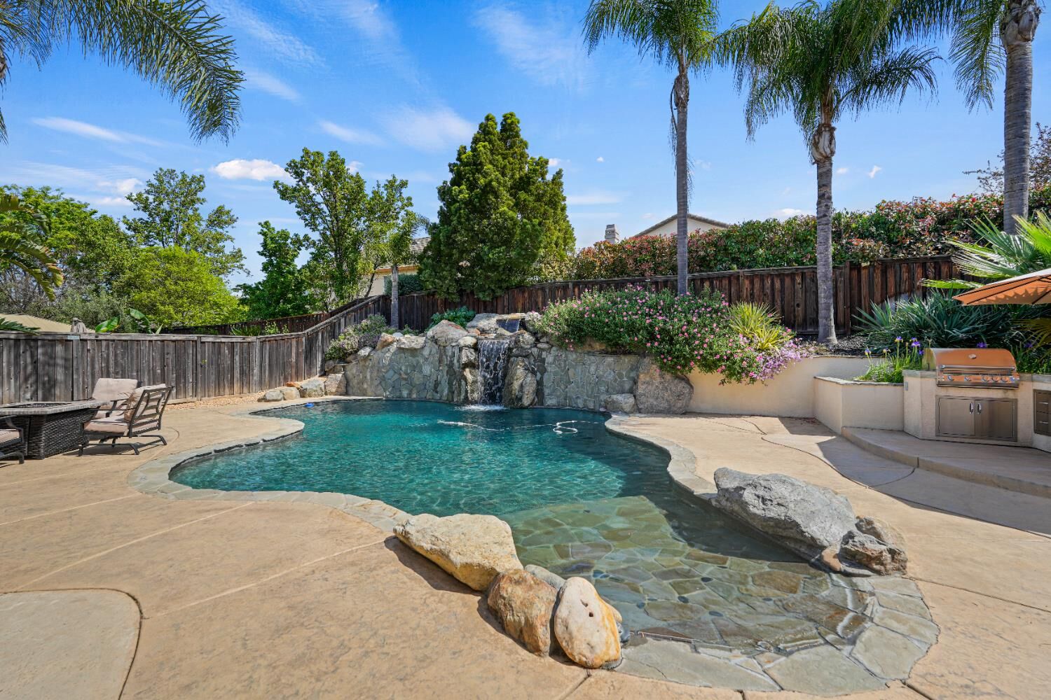 Property Photo:  3210 Lori Court  CA 95747 