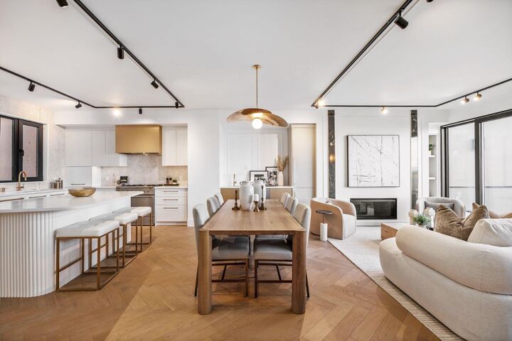 Property Photo: 2703 Erlton Street SW 2 AB T2S 2W4