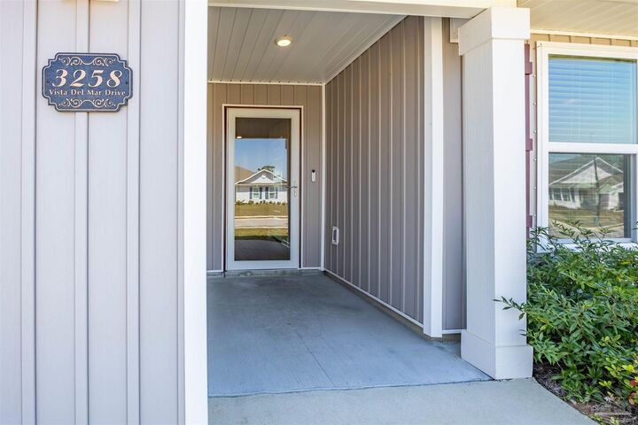 Property Photo: 3258 Vista Del Mar Dr AL 36549