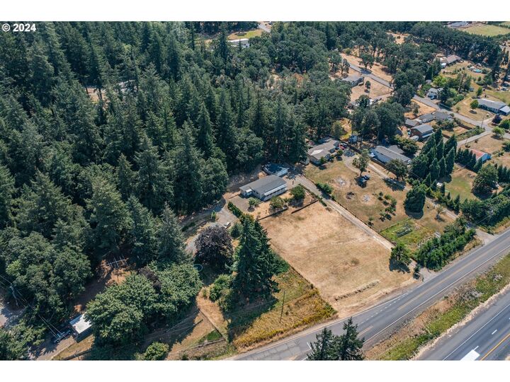 Property Photo:  38611 Century Dr  OR 97322 