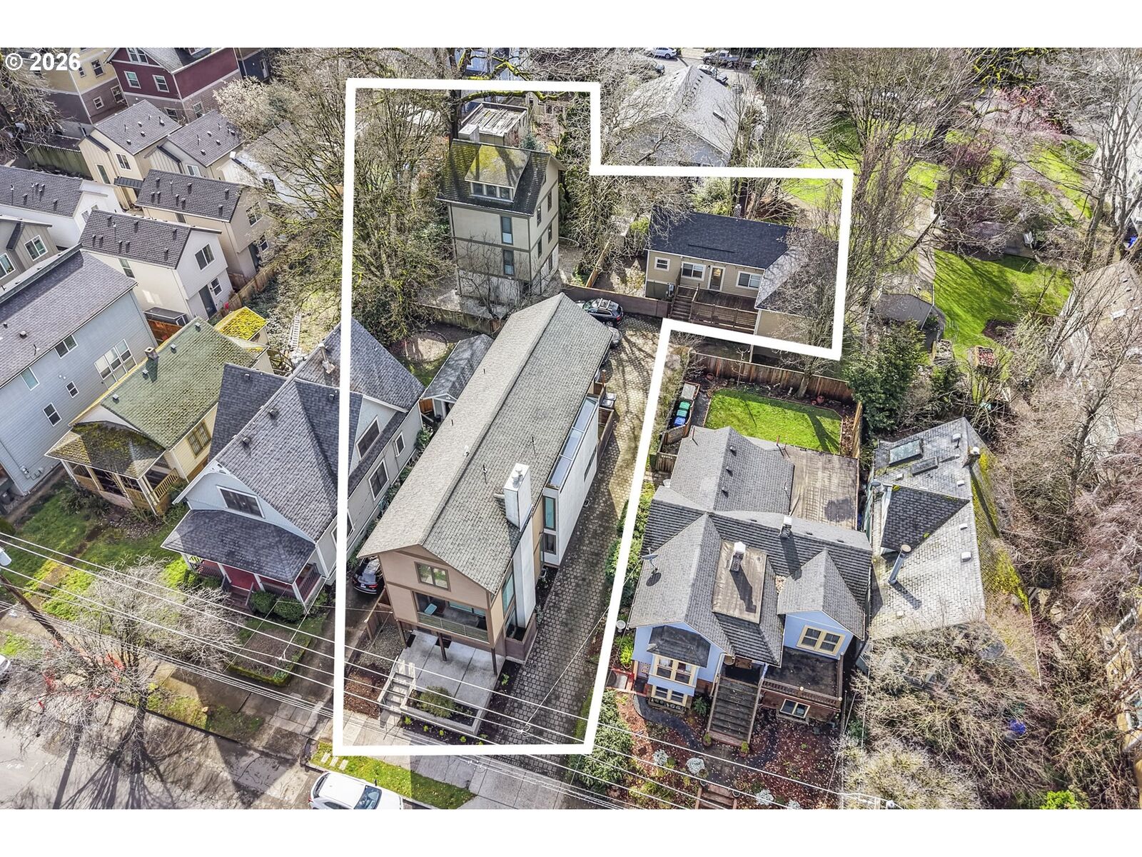 Property Photo:  36 NE Stanton St  OR 97212 