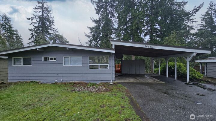 Property Photo:  14245 SE 41st Street  WA 98006 