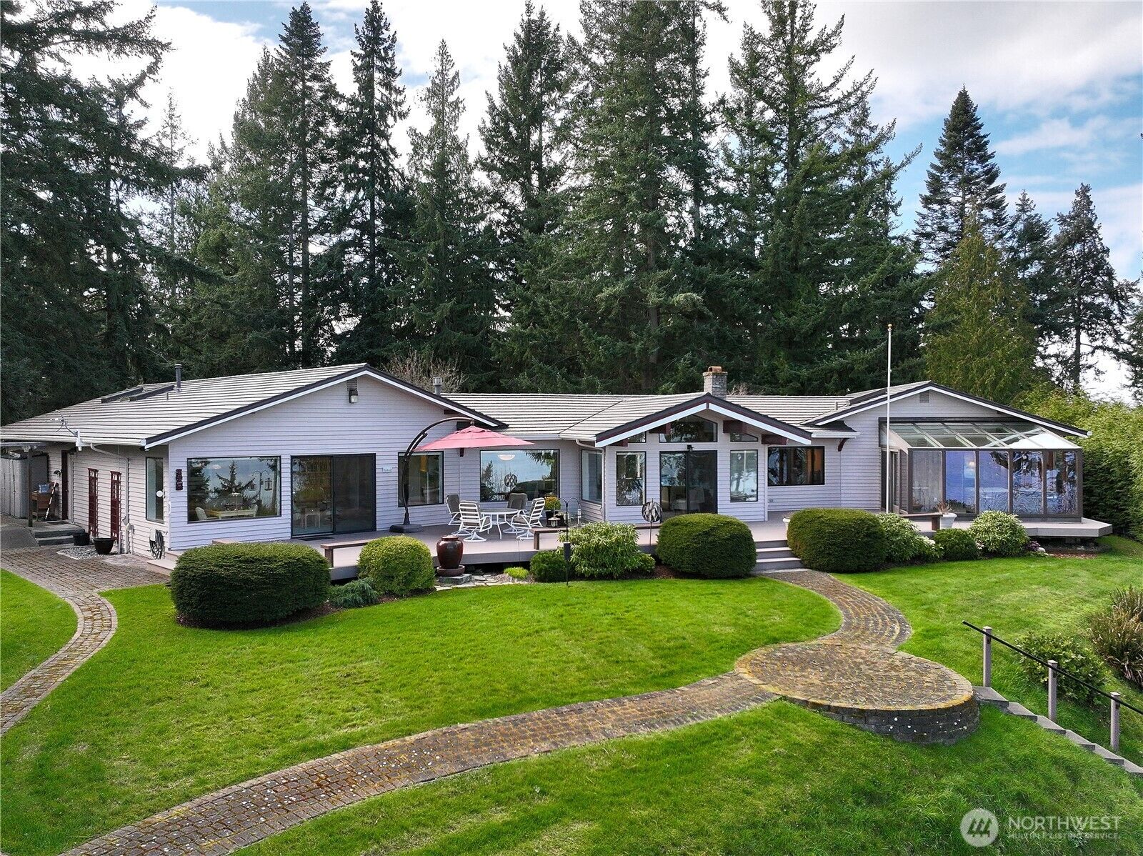 Property Photo:  8111  Possession Ridge Lane  WA 98236 