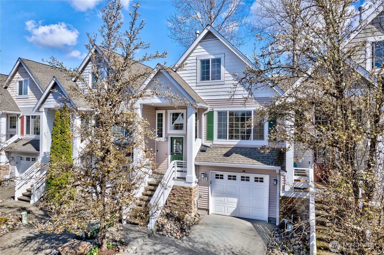 Property Photo:  20472  137th Avenue SE  WA 98042 