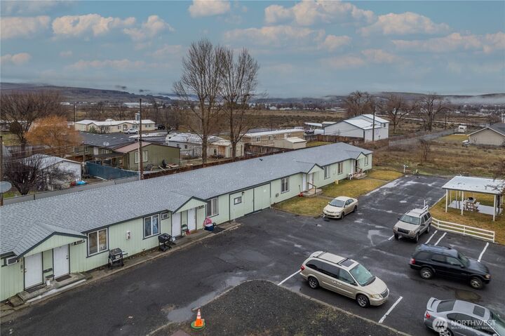 Property Photo:  68 W State Highway 28  WA 98851 