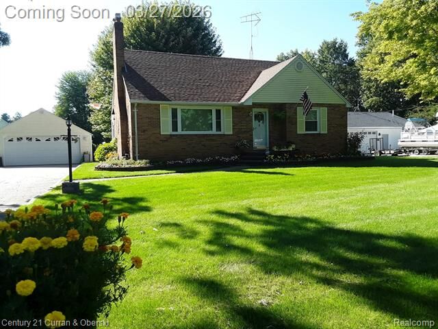 Property Photo:  688 New Hampshire Avenue  MI 48040 