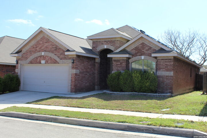 Property Photo: 1322 Oriole TX 78245