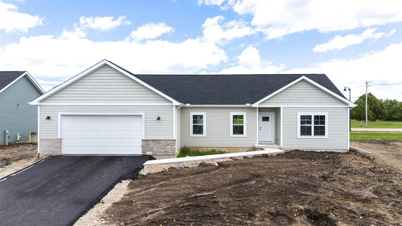 Property Photo:  1738 E Kyle Circle  WI 53511 