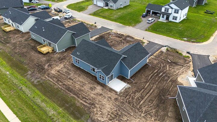 Property Photo: 1750 E Kyle Circle WI 53511