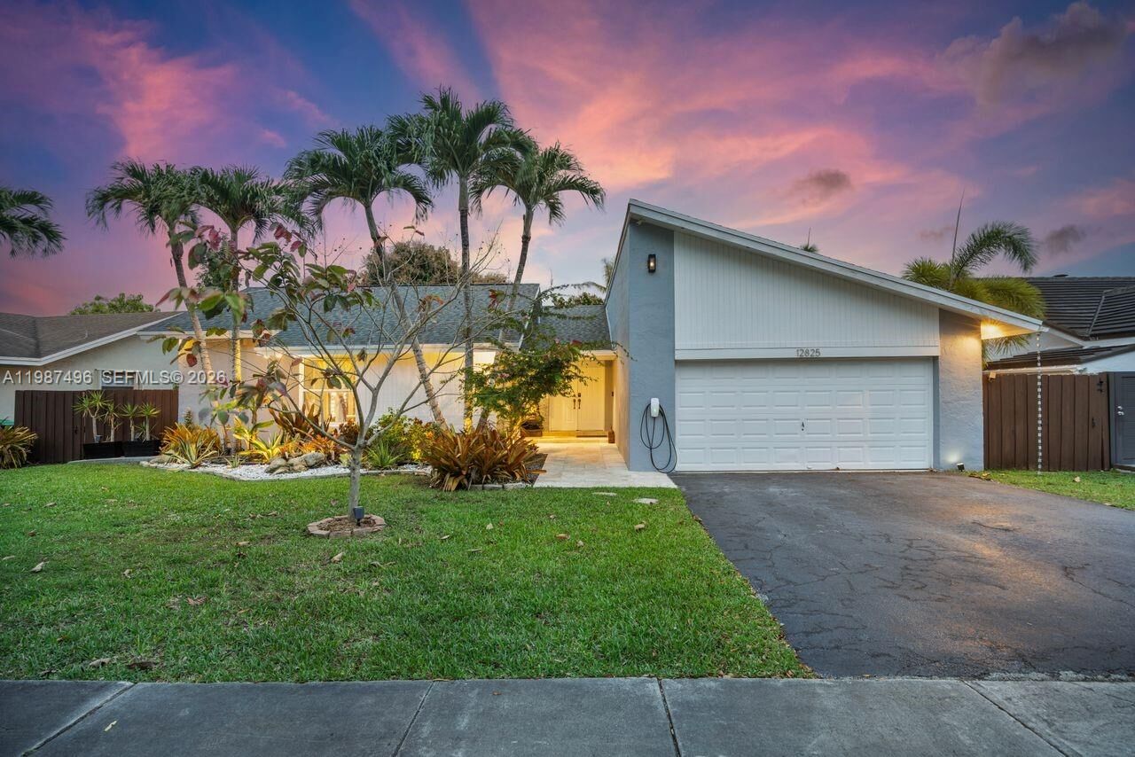 Property Photo:  12825 SW 116th St  FL 33186 