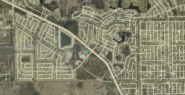 Property Photo:  807 Fabian Cir  FL 33913 