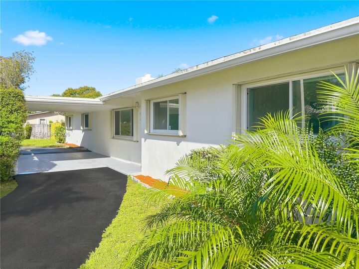 Property Photo:  8501 SW 128th St ---  FL 33156 