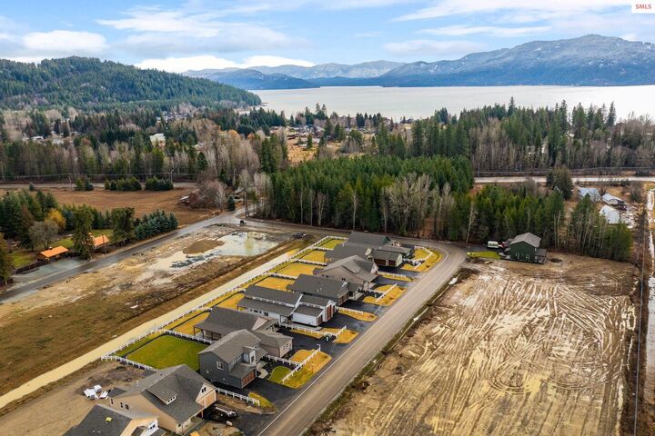 Property Photo:  171 Backtrack Rd  ID 83864 