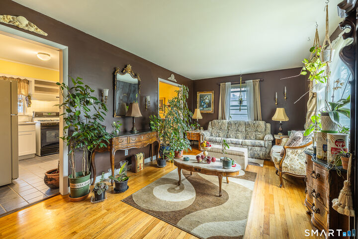 Property Photo:  130 Holroyd Street  CT 06606 