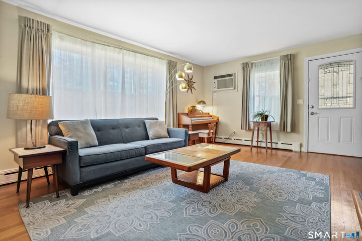 Property Photo:  184 Greenway Street  CT 06517 