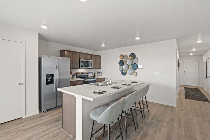 Property Photo:  13516 W Crosswinds Ave  WA 99001 