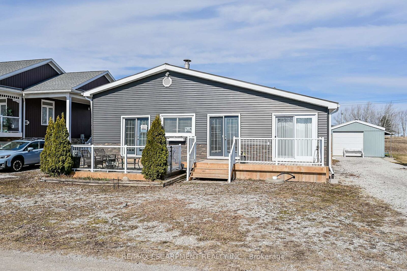 Property Photo: 87 Lakeshore Road ON N0A 1P0