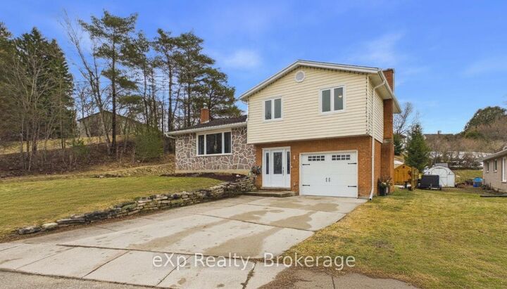 Property Photo: 1 Centennial Drive ON N0G 2V0