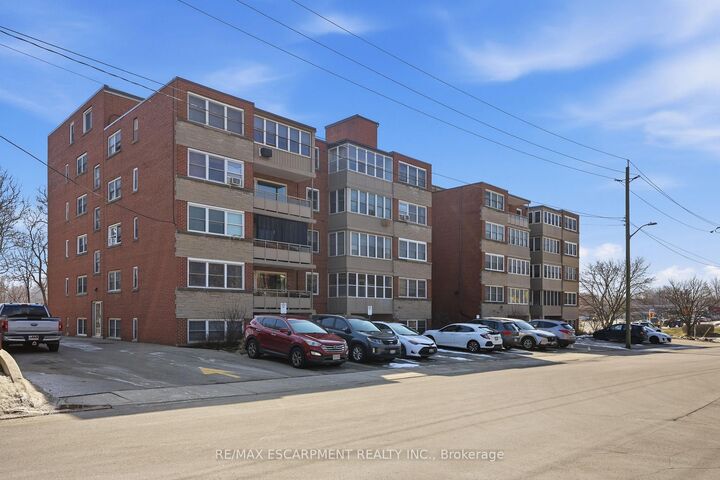 Property Photo: 9 Grant Boulevard 106 ON L9H 4L5