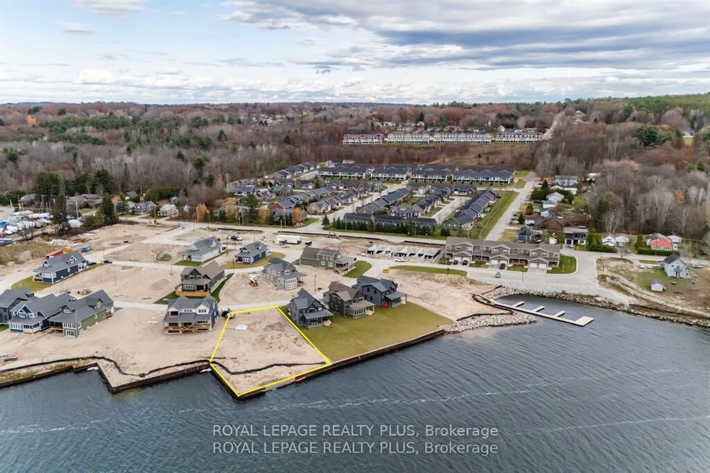 Property Photo:  20 Navigator Road  ON L9M 0W6 