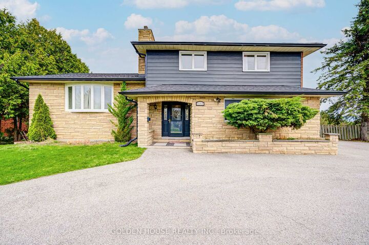 Property Photo: 53 West Park Heights ON L4P 3T9