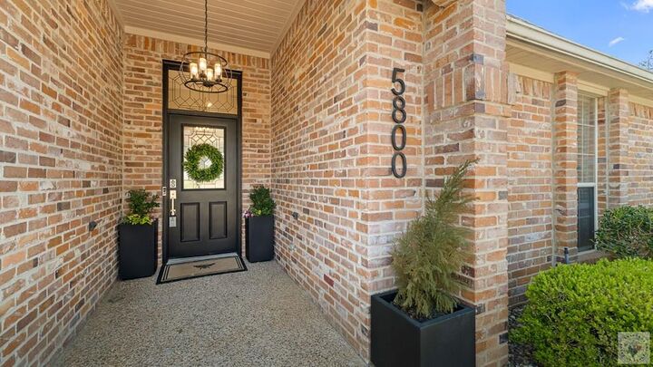 Property Photo:  5800 Stoneridge Dr  TX 75503 