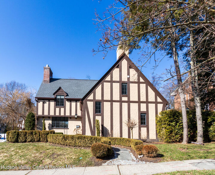 Property Photo: 1 W Winding NY 12601