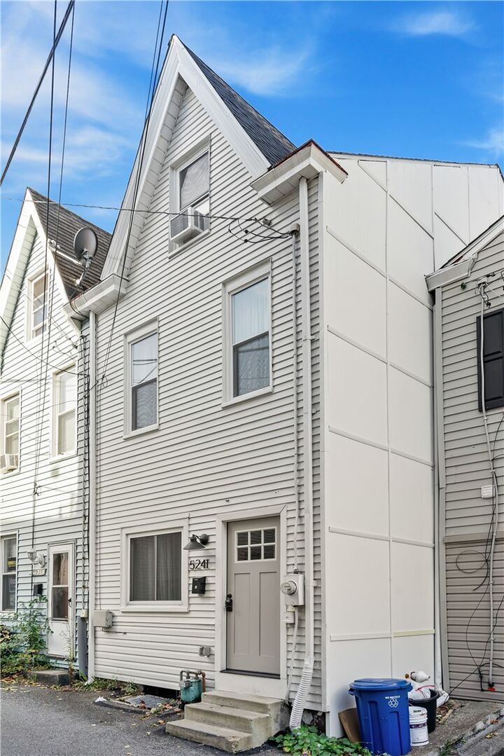 Property Photo:  5241 Kent Way  PA 15201 