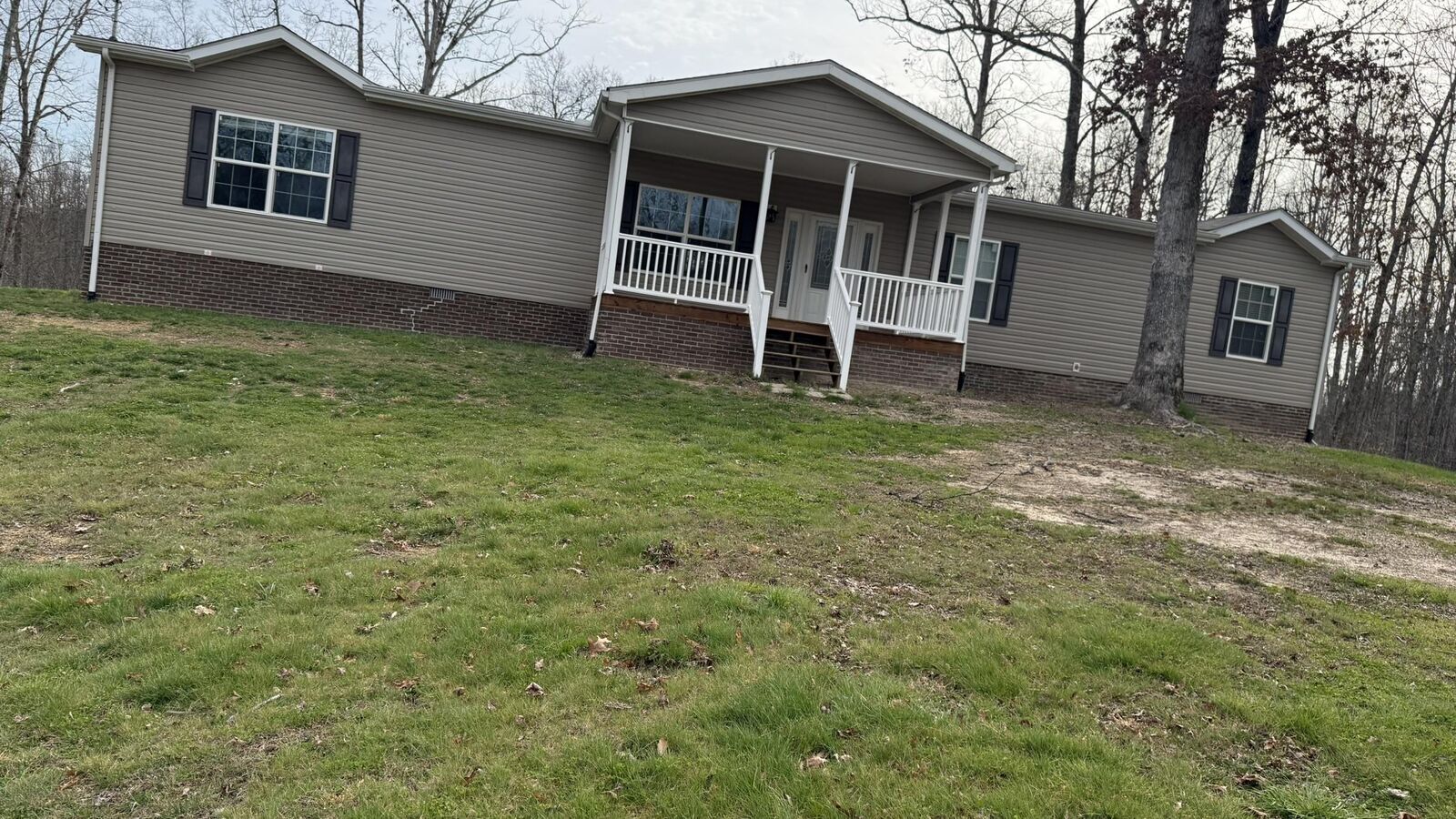 Property Photo: 369 N State Route 207 KY 41168