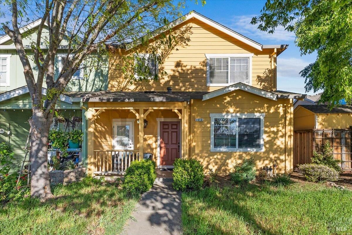 Property Photo:  2310 Iroquois Street  CA 95403 