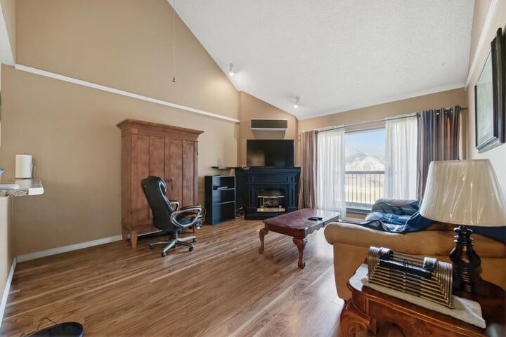 Property Photo: 45875 Cheam Avenue 203 BC V2P 1N7