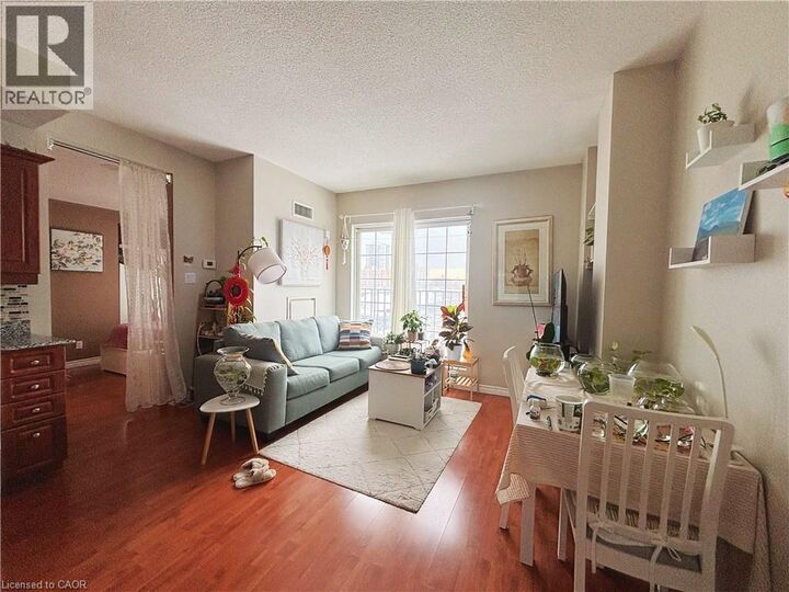 Property Photo:  135 South James Street South 304  ON L8P 2Z6 